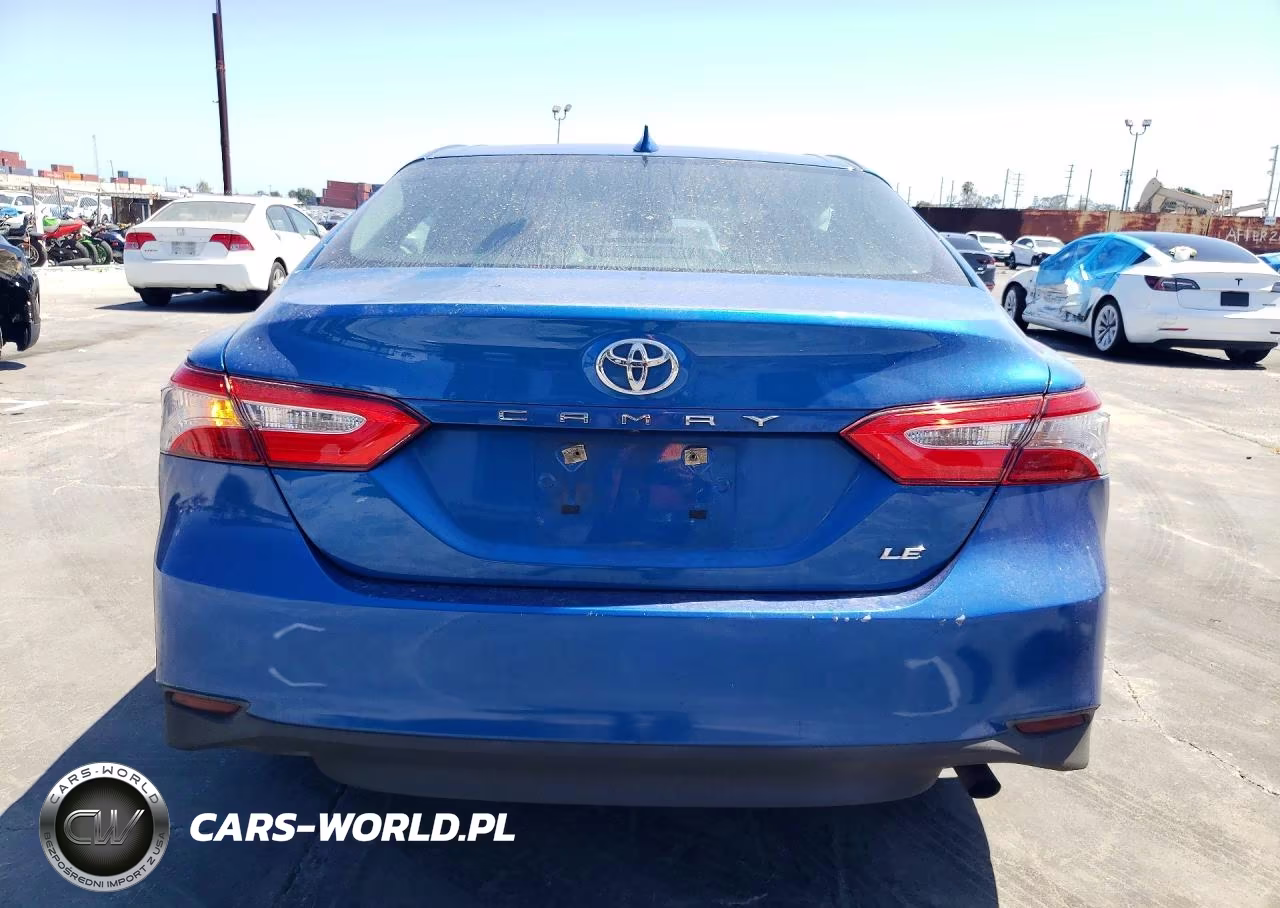 2020 Toyota Camry Le VIN:4T1L11AK8LU325021 - 6