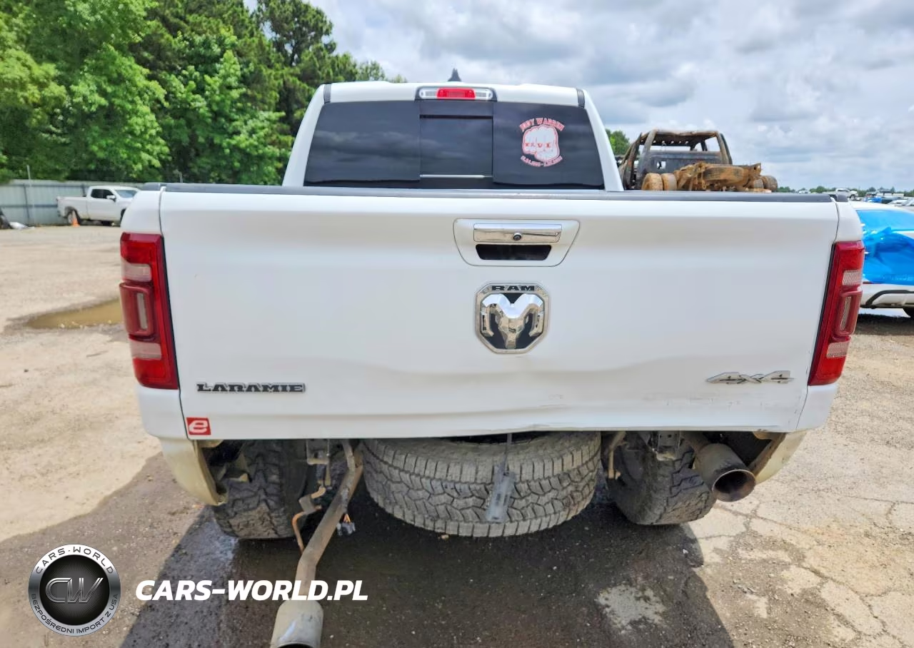 2021 Ram 1500 Laramie VIN:1C6SRFJT2MN538029 - 6