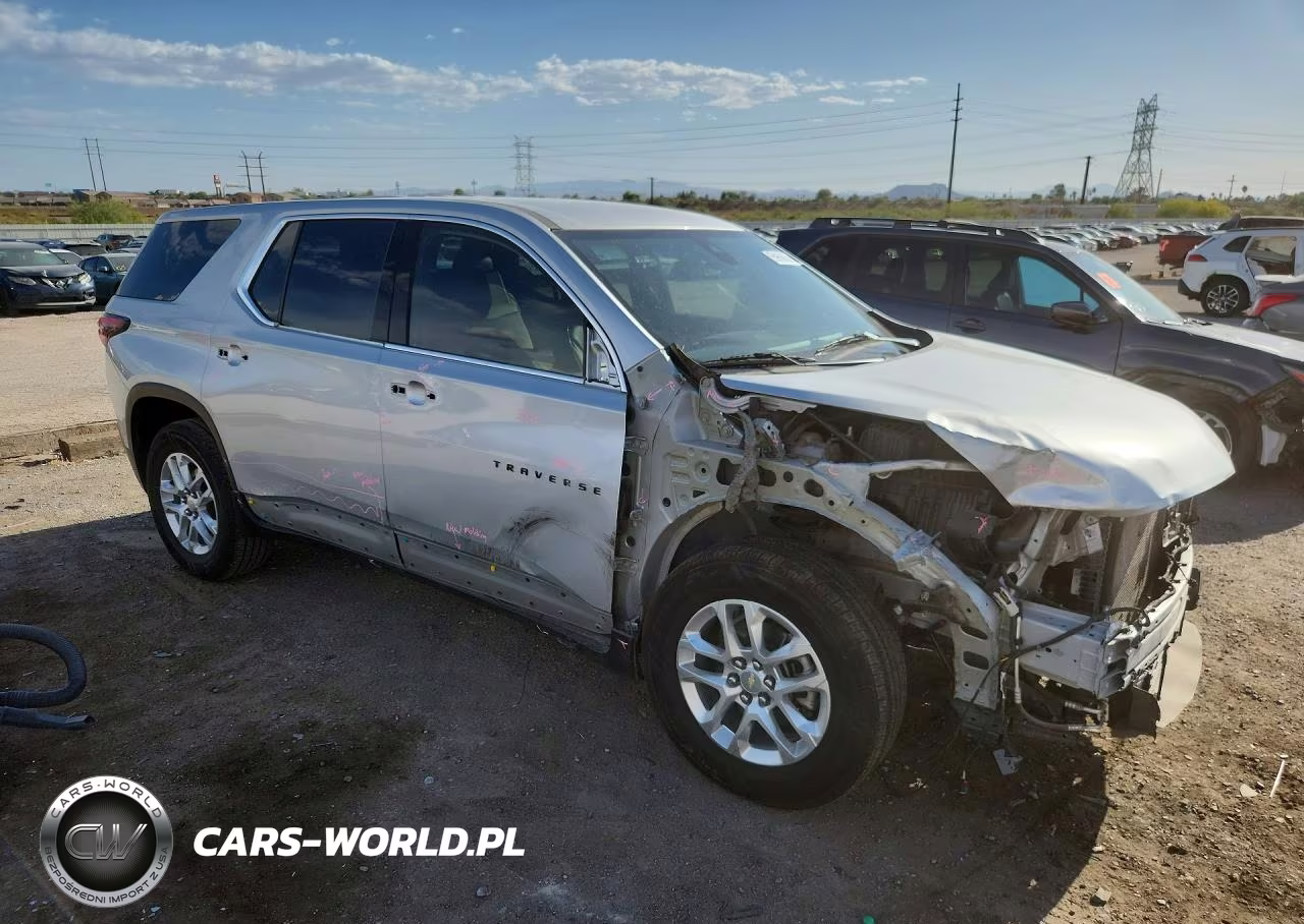 2022 Chevrolet Traverse Ls VIN:1GNERFKW9NJ158782 - 4