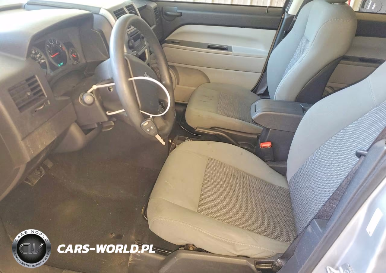 2007 Jeep Compass VIN:1J8FF47W97D179984 - 7