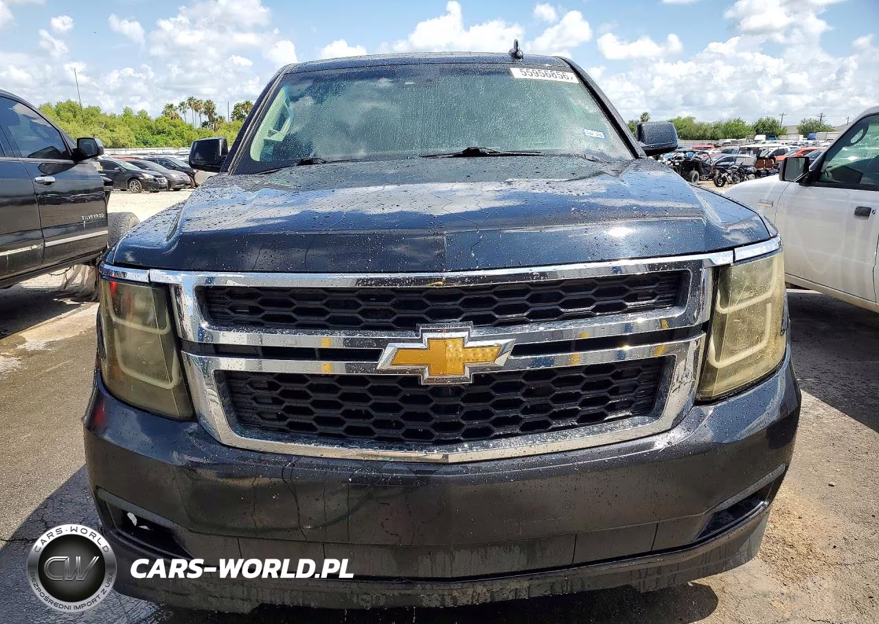 2018 Chevrolet Suburban C1500 Lt VIN:1GNSCHKC5JR371326 - 5
