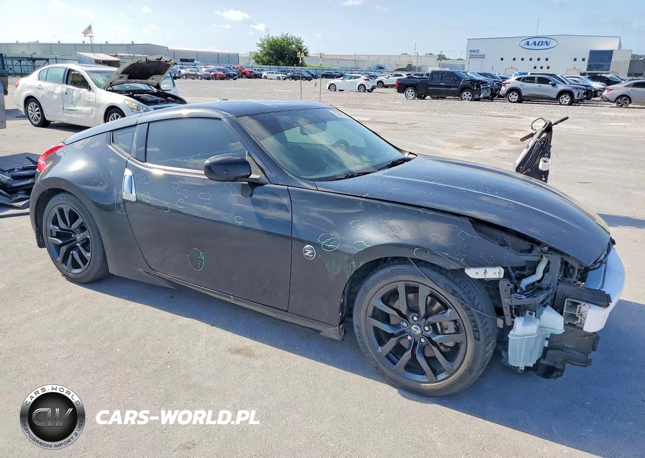 2015 Nissan 370Z Touring VIN:JN1AZ4EHXFM442921 - 4