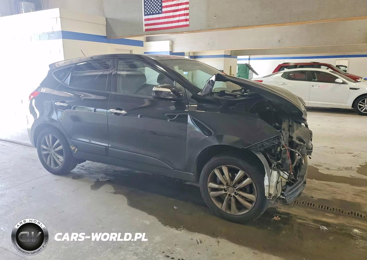 2013 Hyundai Tucson VIN:KM8JU3AC5DU675582 - 4