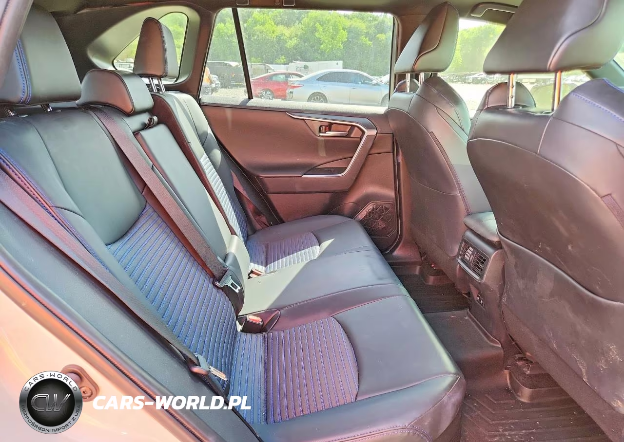 2020 Toyota Rav4 Xse VIN:JTMEWRFV2LJ035715 - 11