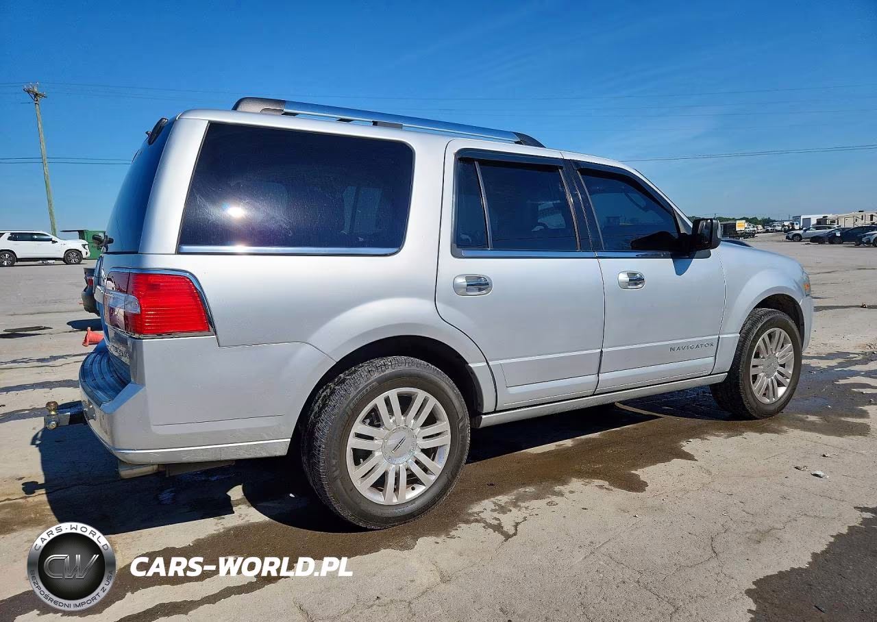 2013 Lincoln Navigator VIN:5LMJJ2H57DEL08443 - 3