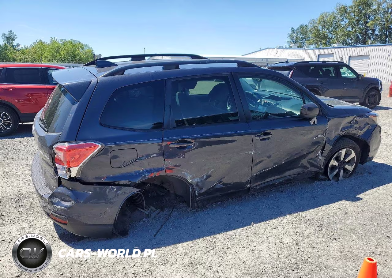 2018 Subaru Forester 2.5I Premium VIN:JF2SJAGC8JH420699 - 3