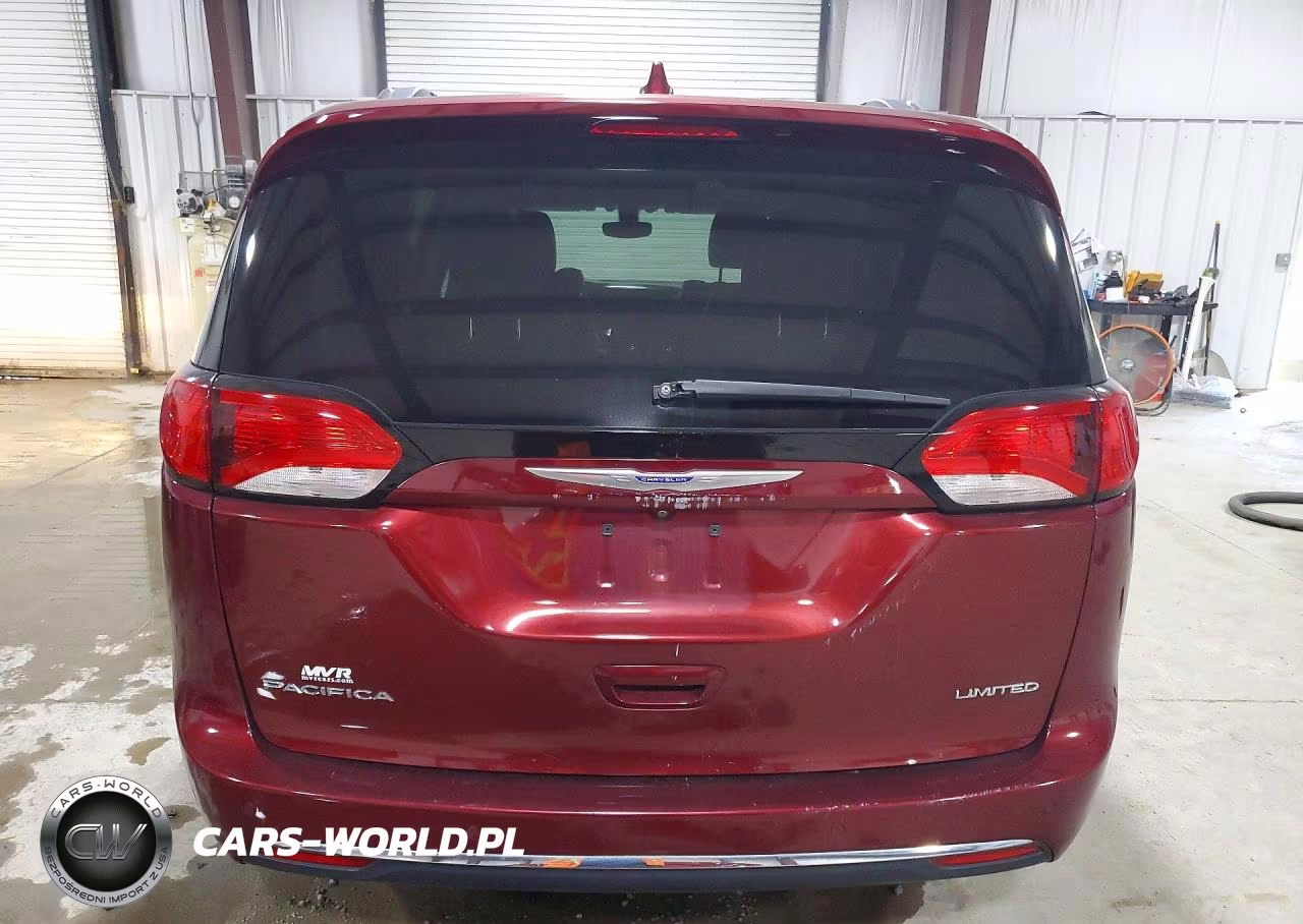 2018 Chrysler Pacifica Limited VIN:2C4RC1GG7JR233064 - 6