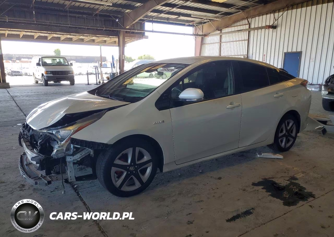 2016 Toyota Prius Three Touring – zdjęcie 1 z 13