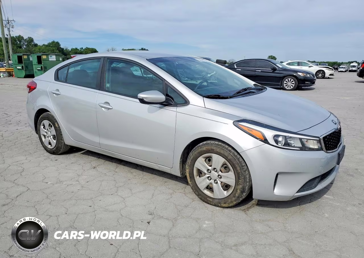 2017 Kia Forte Lx VIN:3KPFK4A74HE159551 - 4