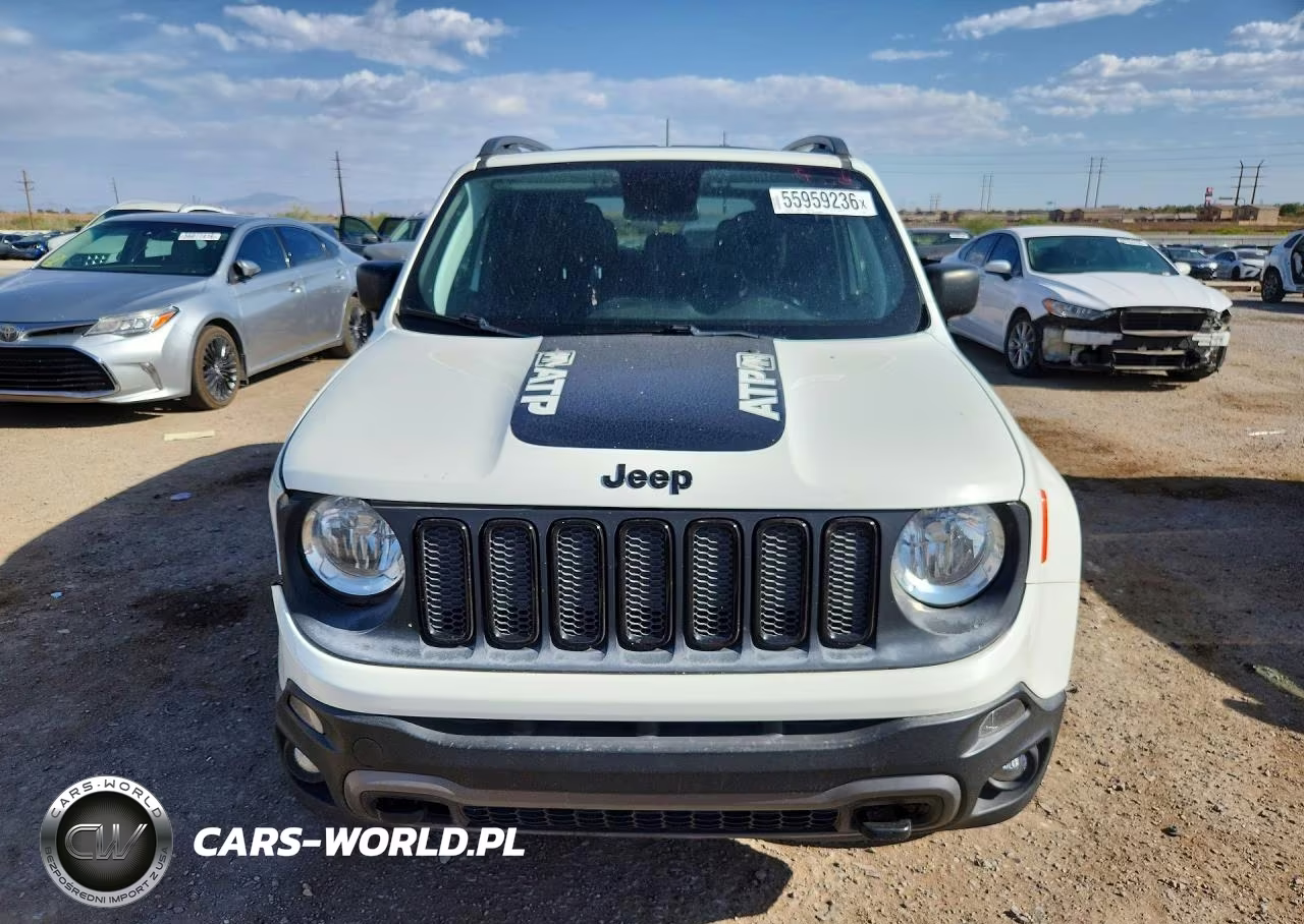 2018 Jeep Renegade Sport VIN:ZACCJBAB6JPH56840 - 4