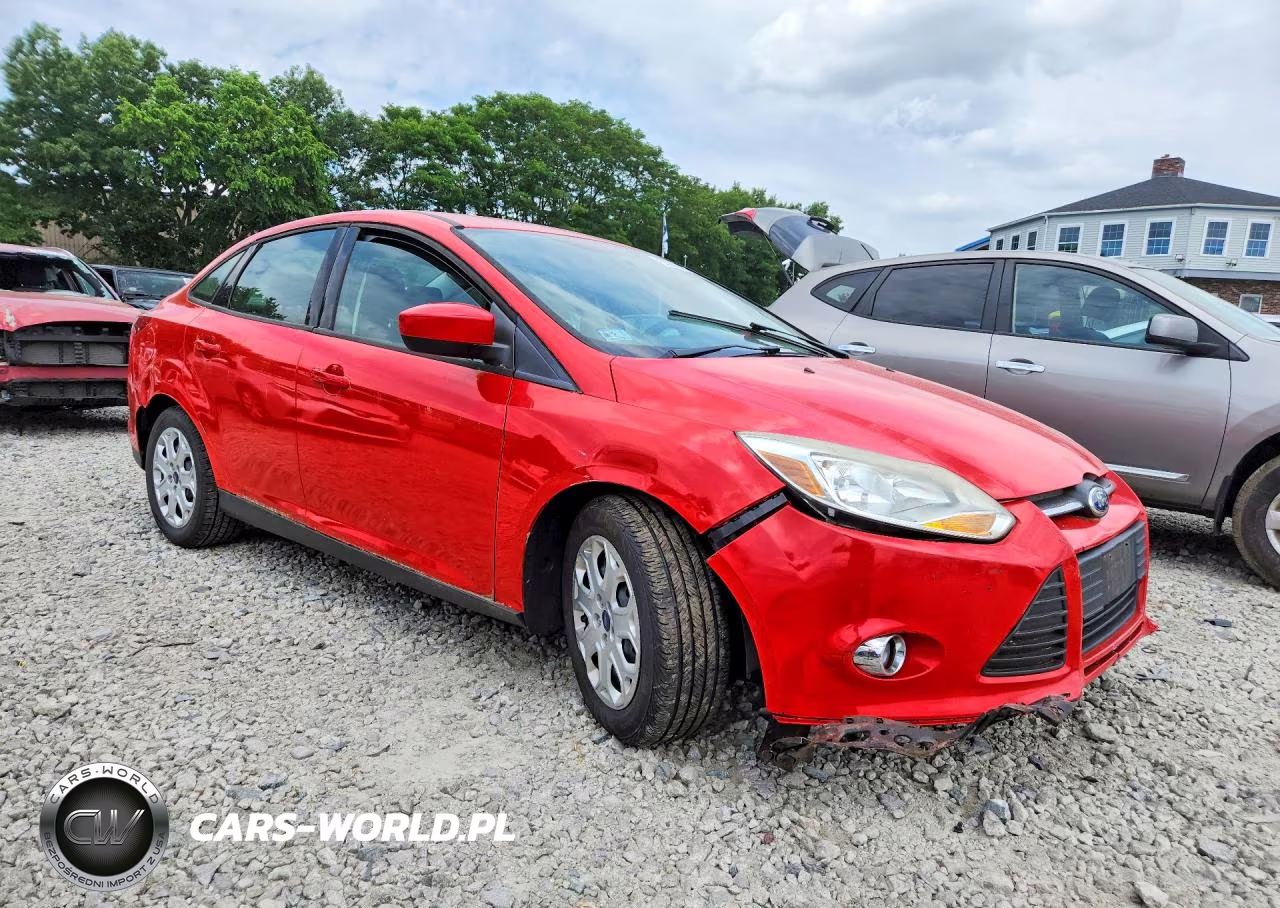 2012 Ford Focus Se VIN:1FAHP3F23CL286752 - 4