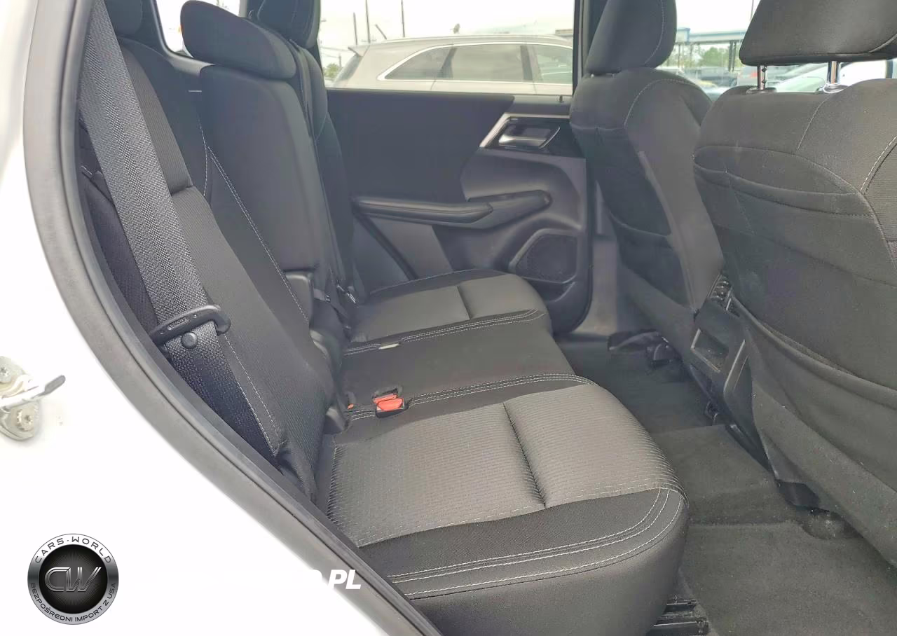 2024 Mitsubishi Outlander Es VIN:JA4J3UA80RZ014300 - 11