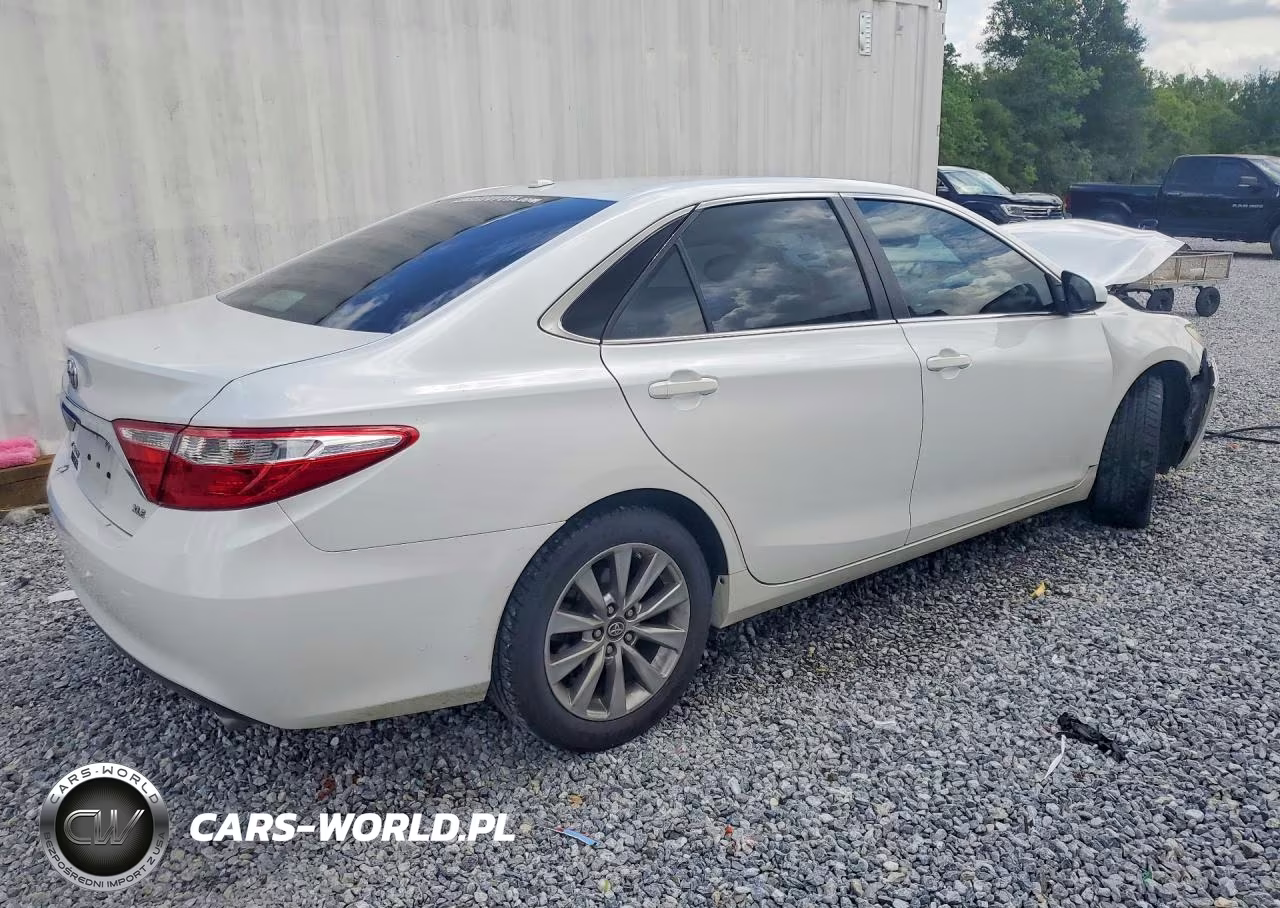 2017 Toyota Camry Xle VIN:4T1BF1FK6HU323717 - 3