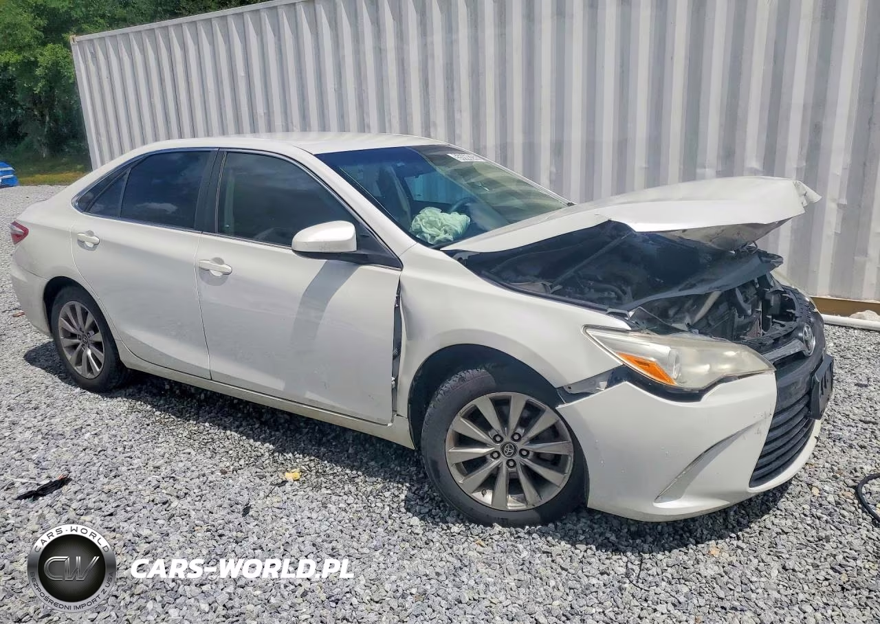 2017 Toyota Camry Xle VIN:4T1BF1FK6HU323717 - 4