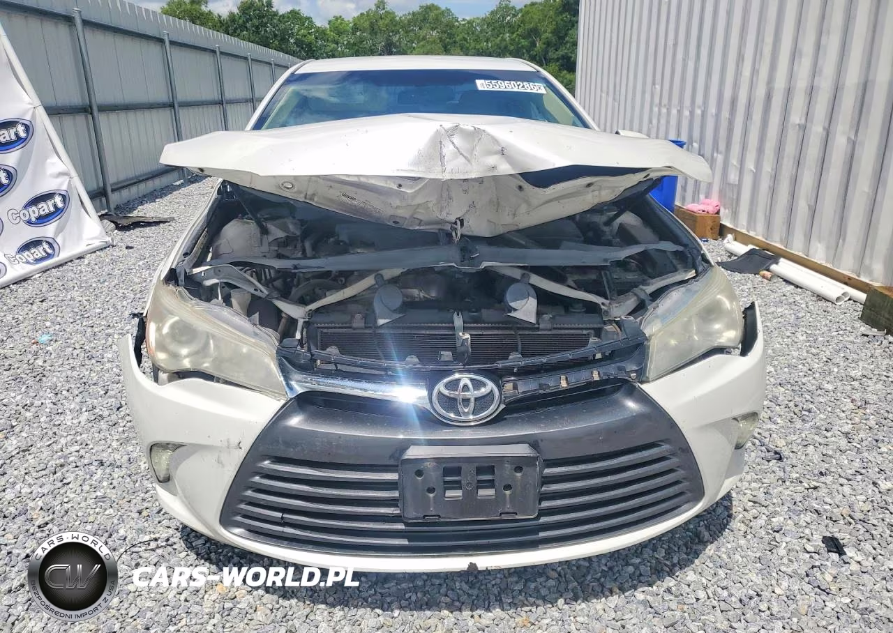2017 Toyota Camry Xle VIN:4T1BF1FK6HU323717 - 5