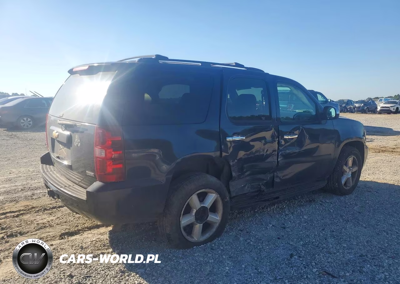 2007 Chevrolet Tahoe K1500 VIN:1GNFK13017J399633 - 3