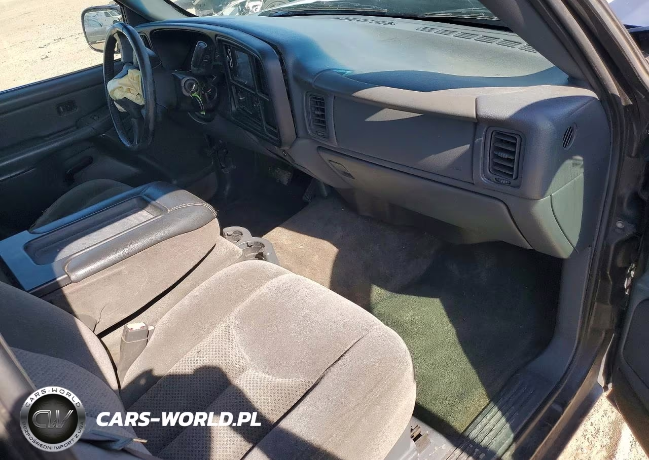 2004 Chevrolet Silverado C1500 VIN:1GCEC14T14Z167797 - 8