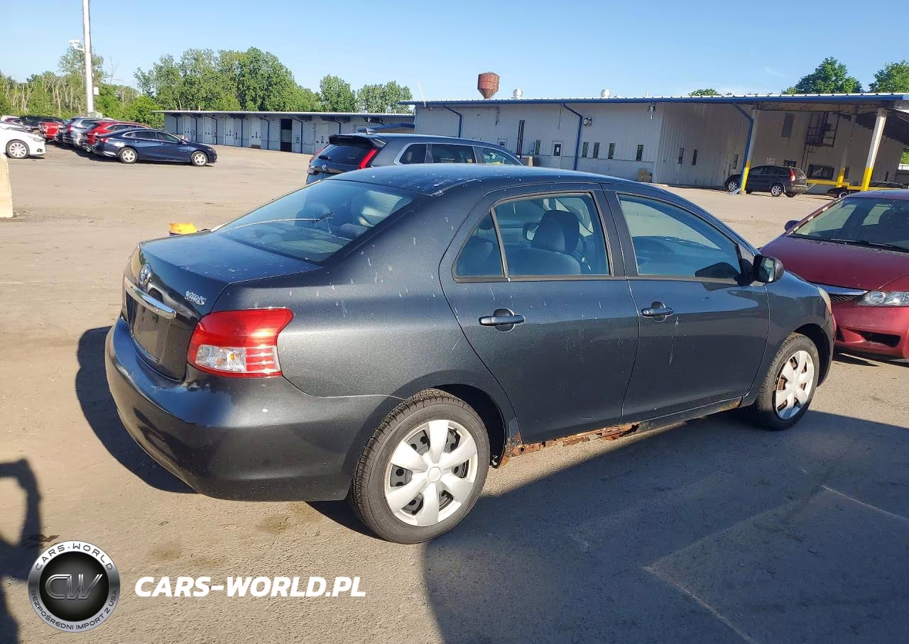 2007 Toyota Yaris Base VIN:JTDBT923671035786 - 3