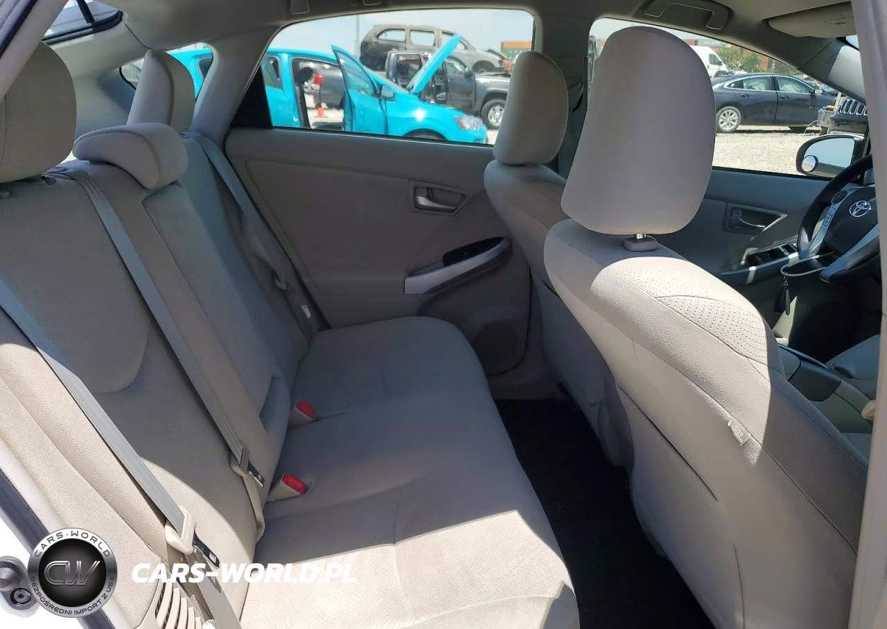 2012 Toyota Prius Three VIN:JTDKN3DU4C0335453 - 10