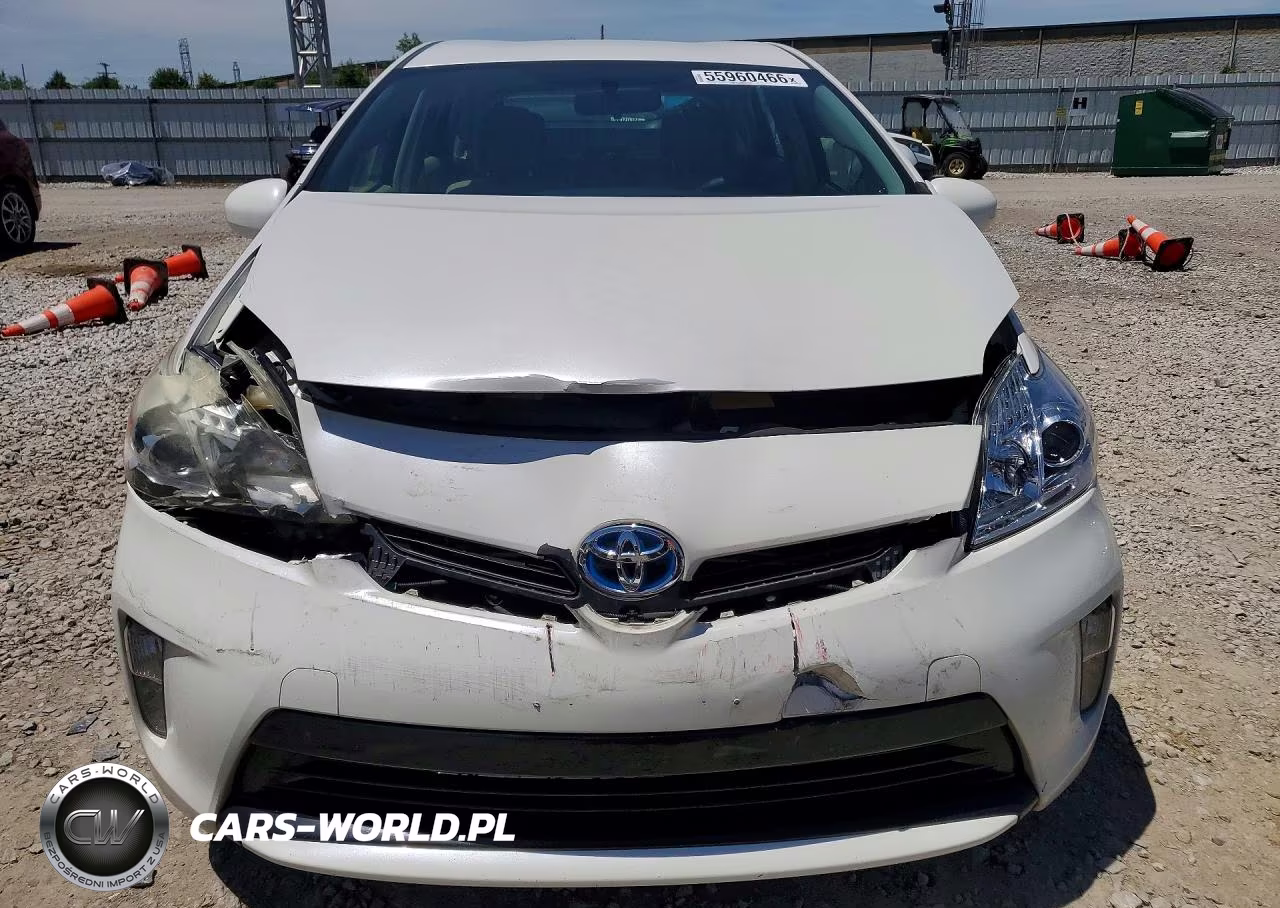 2012 Toyota Prius Three VIN:JTDKN3DU4C0335453 - 5