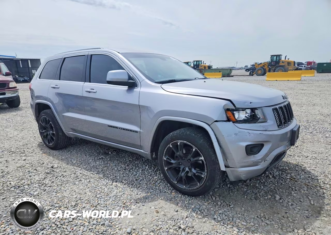 2015 Jeep Grand Cherokee Laredo VIN:1C4RJFAG0FC171602 - 4