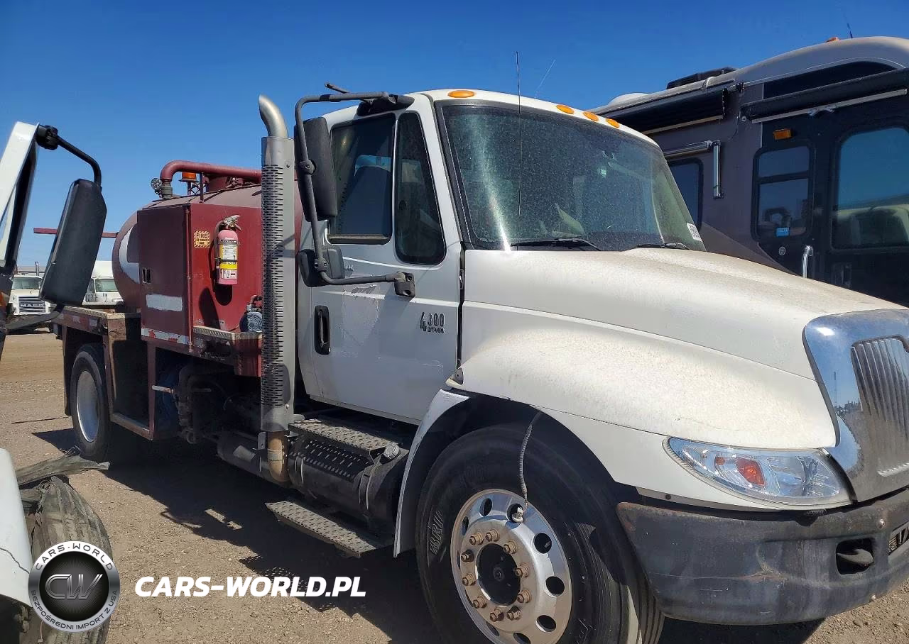 2005 International 4300 Vacuum Truck