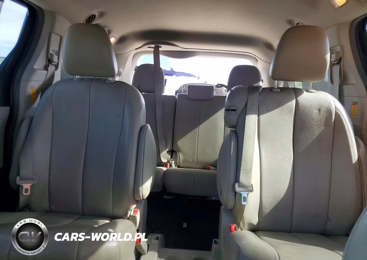 2014 Toyota Sienna Xle 8-Passenger VIN:5TDYK3DC4ES473472 - 10