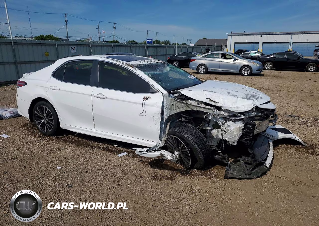 2020 Toyota Camry Se VIN:4T1G11AKXLU890890 - 4