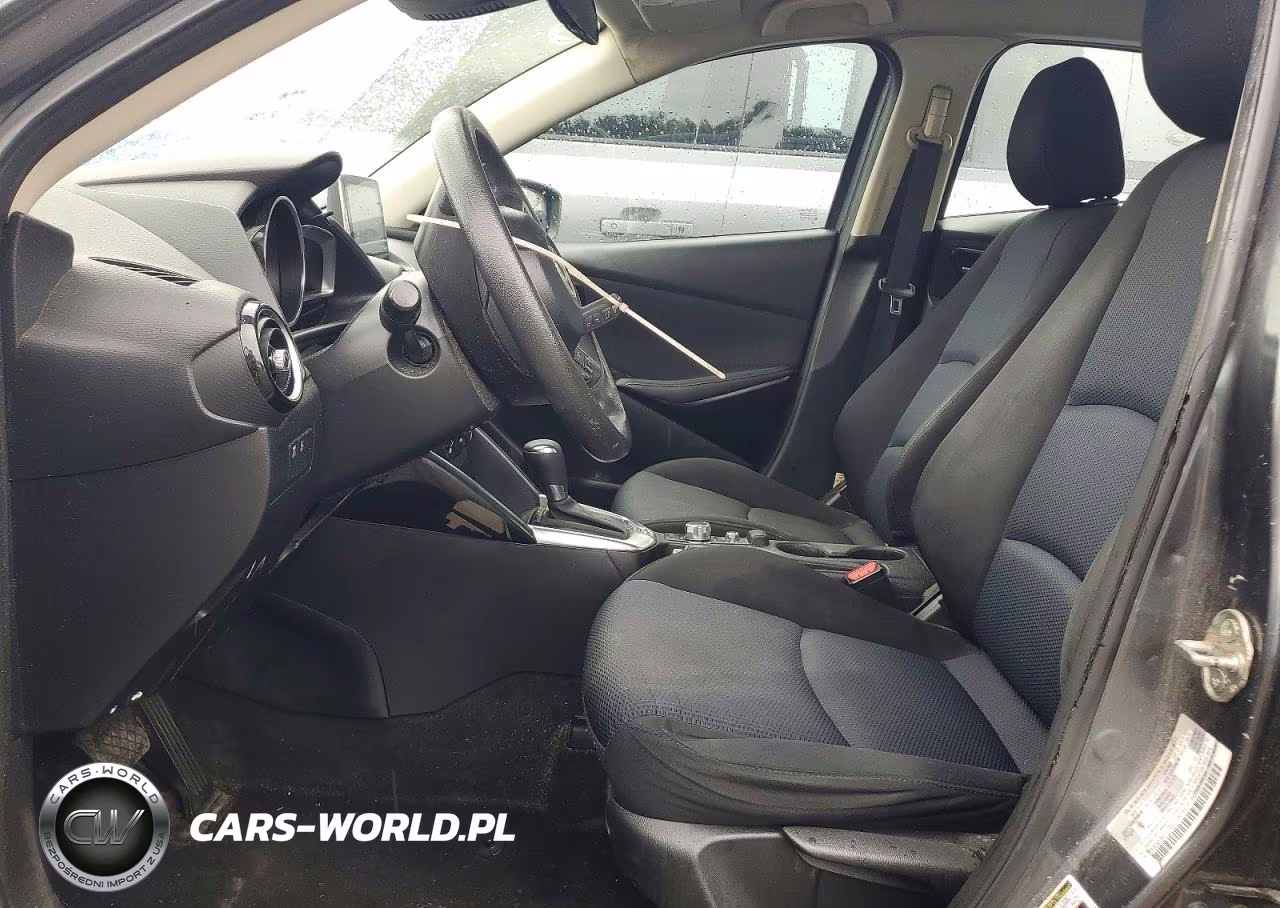 2016 Scion Ia Base VIN:3MYDLBZV0GY127450 - 7