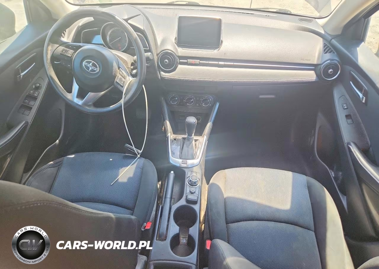 2016 Scion Ia Base VIN:3MYDLBZV0GY127450 - 8