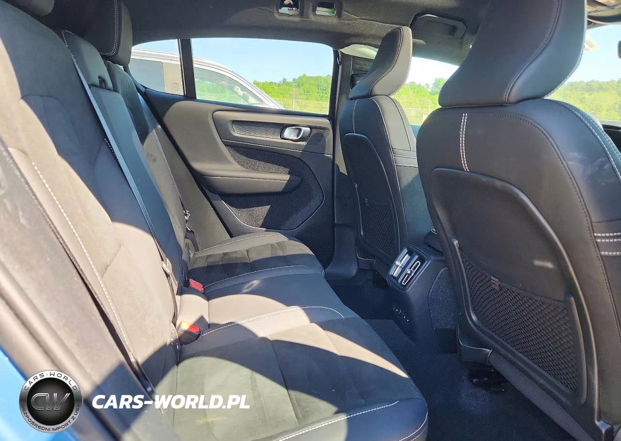2023 Volvo C40 Recharge Ultimate VIN:YV4ED3GM1P2039390 - 11