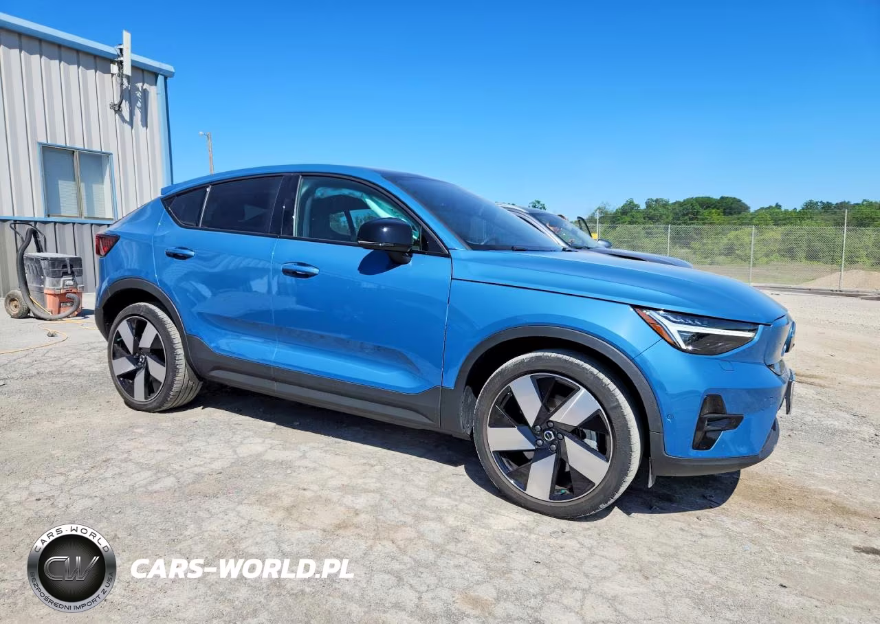 2023 Volvo C40 Recharge Ultimate VIN:YV4ED3GM1P2039390 - 4