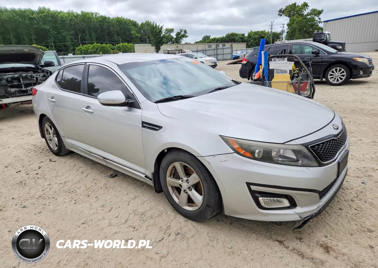 2015 Kia Optima Lx VIN:5XXGM4A72FG400493 - 4
