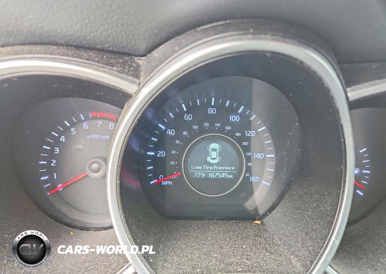 2015 Kia Optima Lx VIN:5XXGM4A72FG400493 - 9