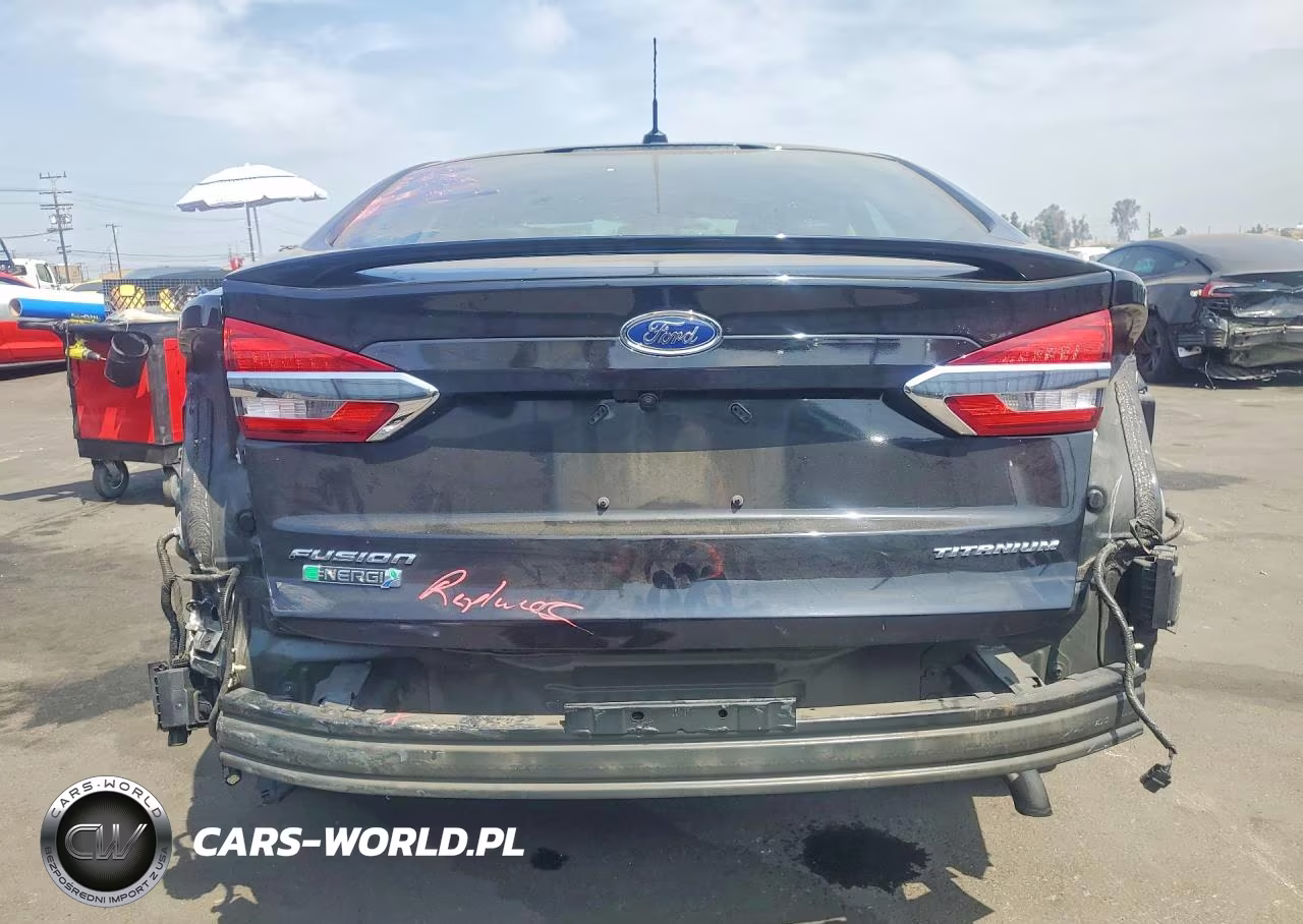 2019 Ford Fusion Titanium VIN:3FA6P0SU4KR278253 - 6