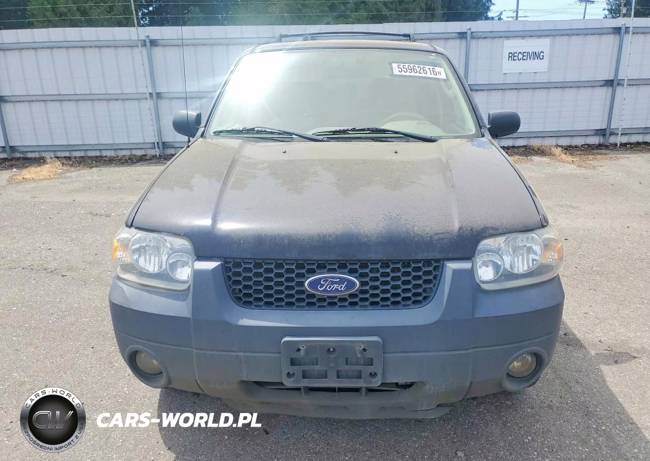 2005 Ford Escape Xlt VIN:1FMYU93125KC70435 - 5