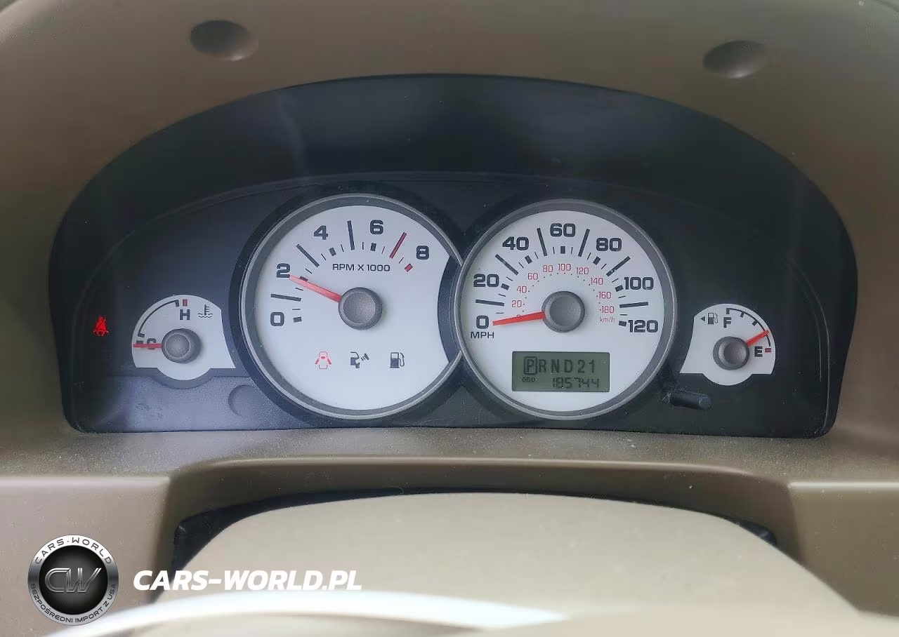 2005 Ford Escape Xlt VIN:1FMYU93125KC70435 - 9