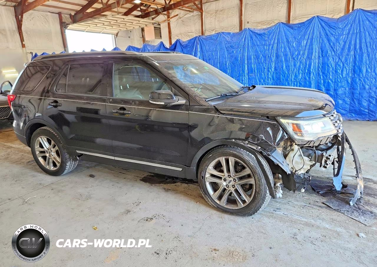 2017 Ford Explorer Xlt VIN:1FM5K8D8XHGA98628 - 4