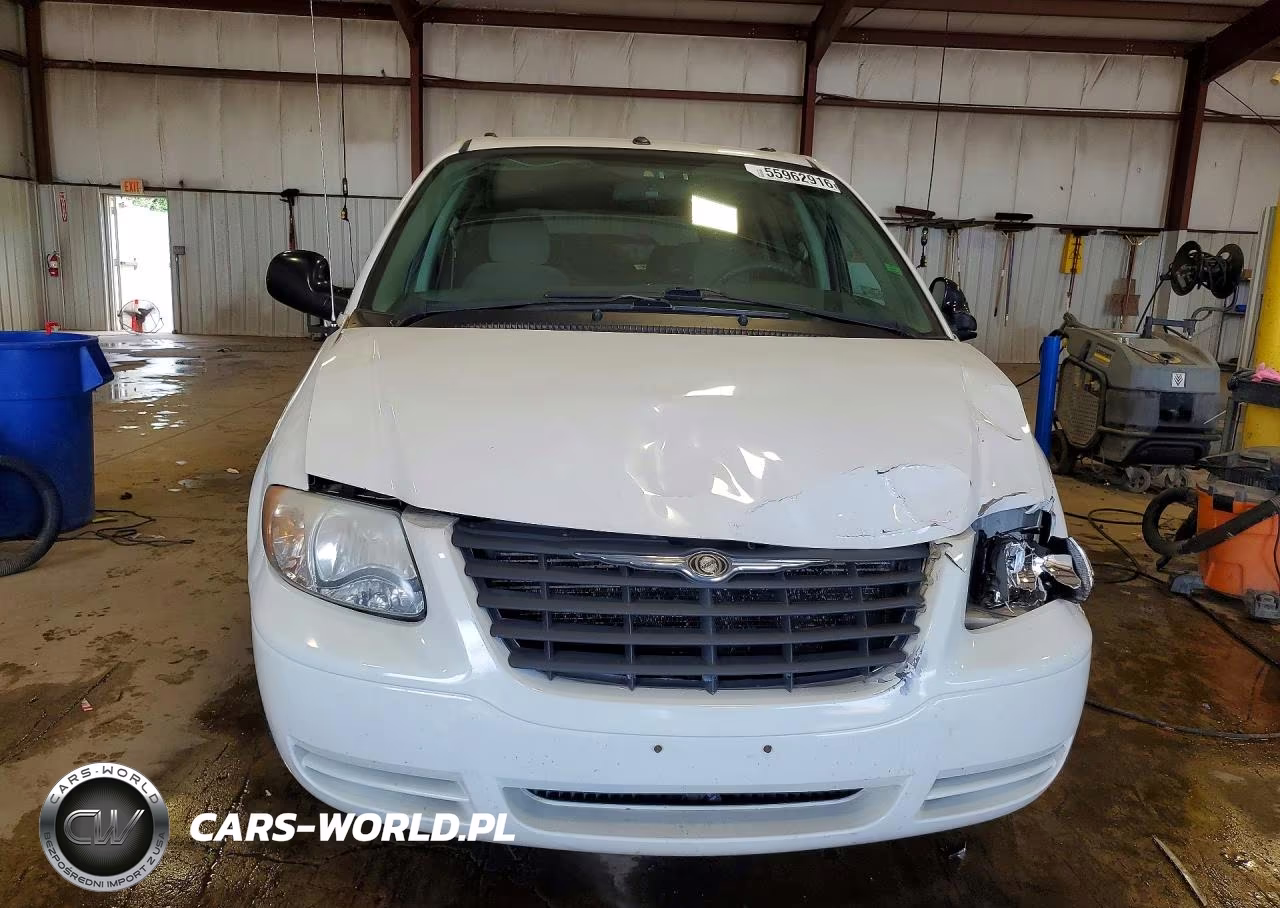 2006 Chrysler Town & Country VIN:1A4GP45R36B726077 - 5