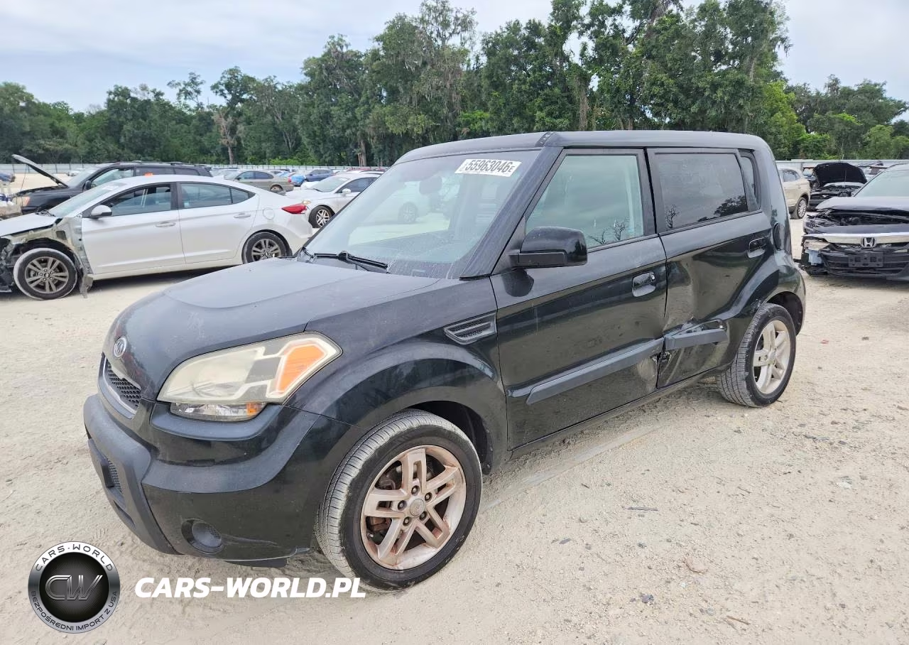 2010 Kia Soul +