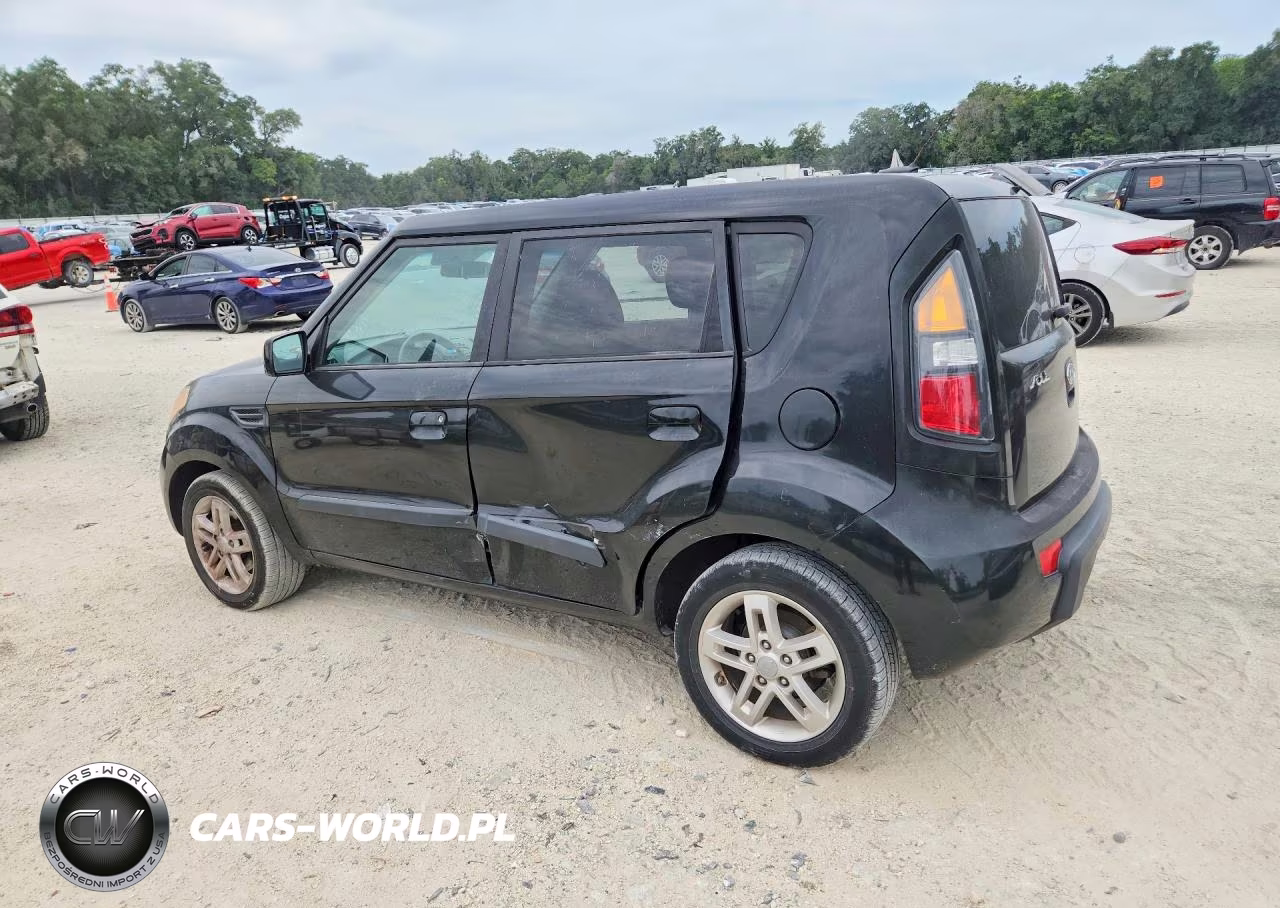 2010 Kia Soul + VIN:KNDJT2A22A7138719 - 2
