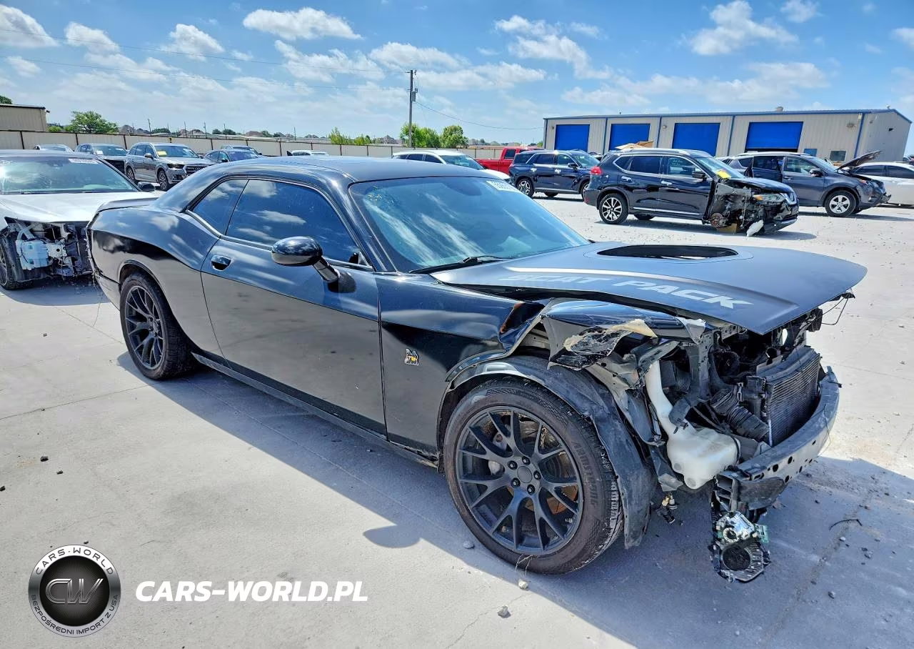 2017 Dodge Challenger R-T Scat Pack VIN:2C3CDZFJ5HH611756 - 4