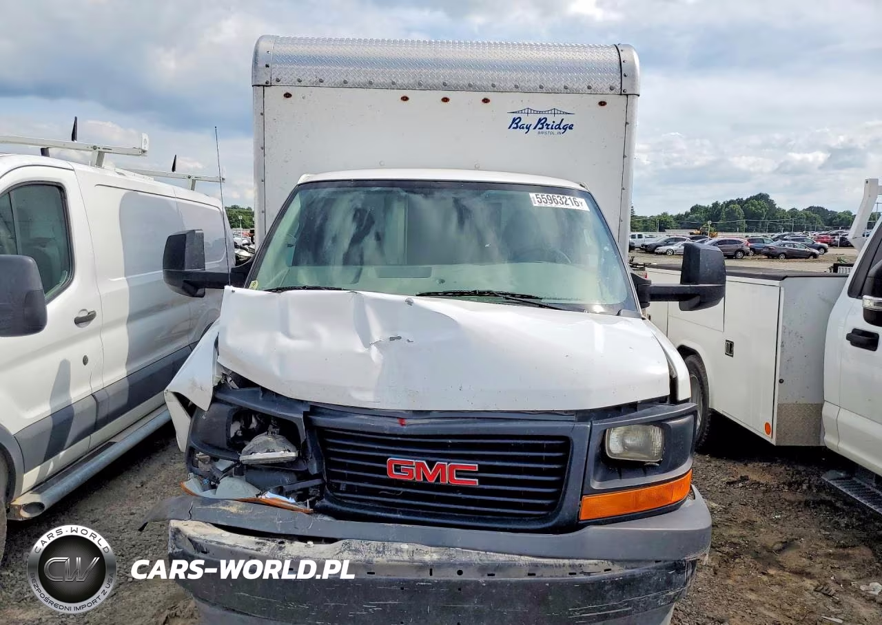 2017 GMC Savana Box Truck VIN:1GD37RCG3H1126358 - 5