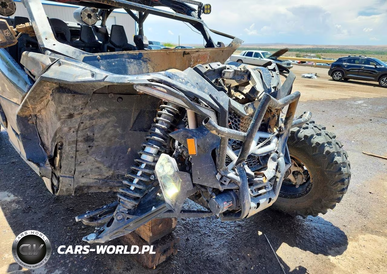 2025 Can-Am Maverick X3 Max X Rs Turbo Rr VIN:3JBVNAV45SE000579 - 9