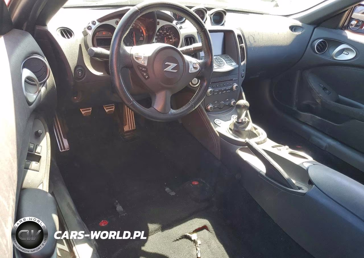 2017 Nissan 370Z Roadster VIN:JN1AZ4FHXHM940022 - 8