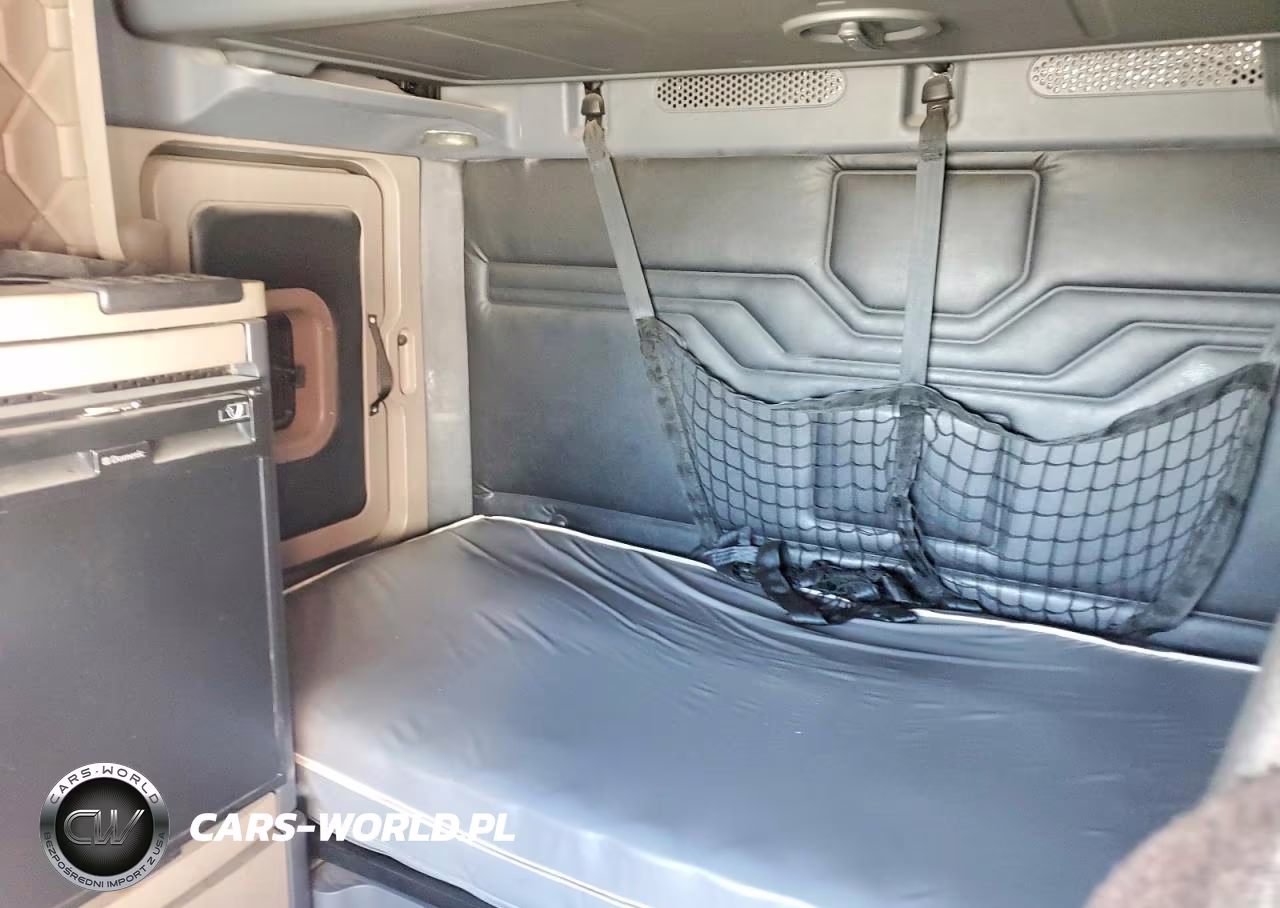 2012 Freightliner Cascadia 125 VIN:1FUJGLDR8CLBR2048 - 6