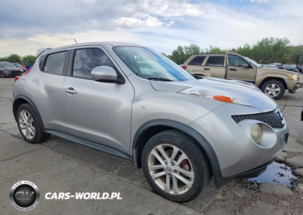 2011 Nissan Juke S VIN:JN8AF5MV5BT025794 - 4