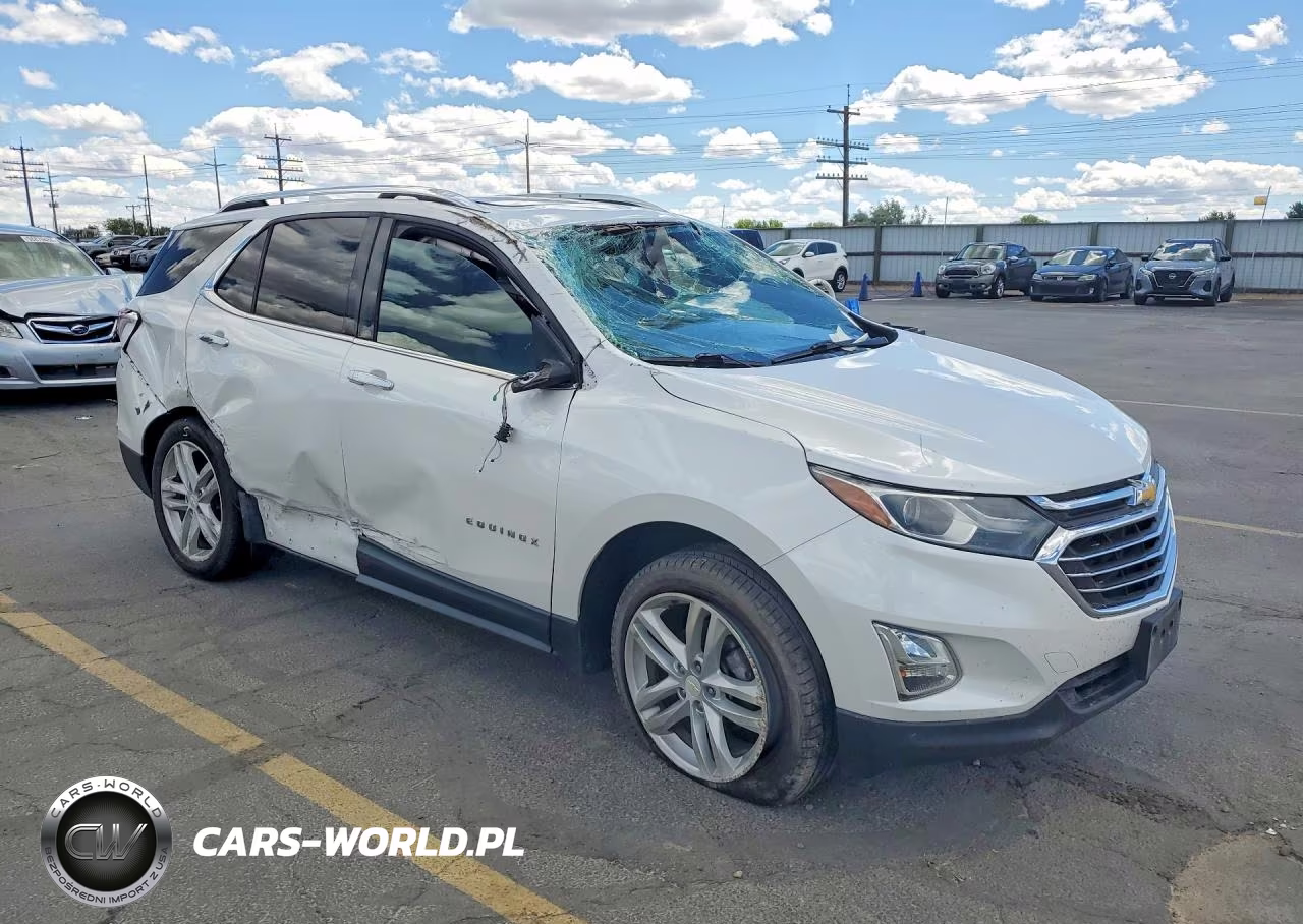 2018 Chevrolet Equinox VIN:2GNAXVEV1J6124876 - 4
