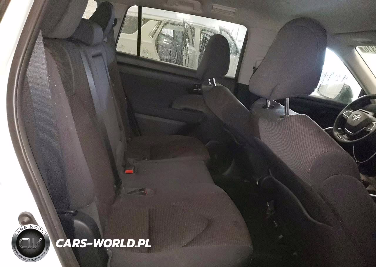 2023 Toyota Highlander L VIN:5TDKDRAH3PS047942 - 11
