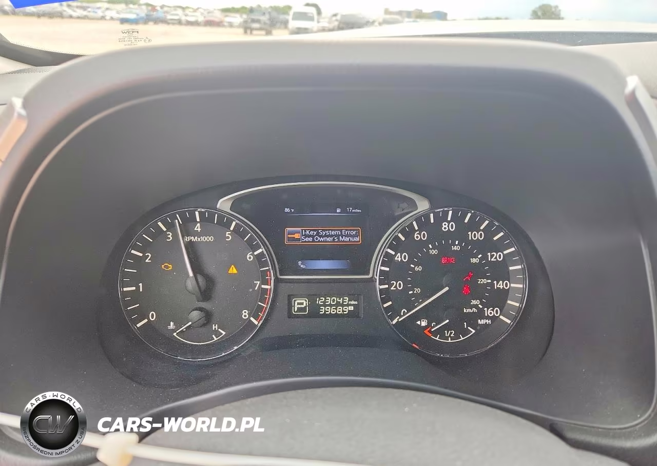 2015 Nissan Pathfinder Sl VIN:5N1AR2MN5FC676670 - 9